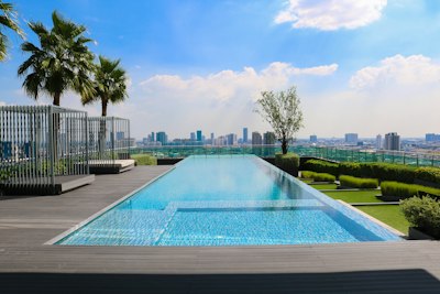 Pool & Spa